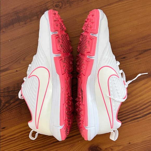 Nike Women's White pink golf sneakers almost new - Picture 5 of 9